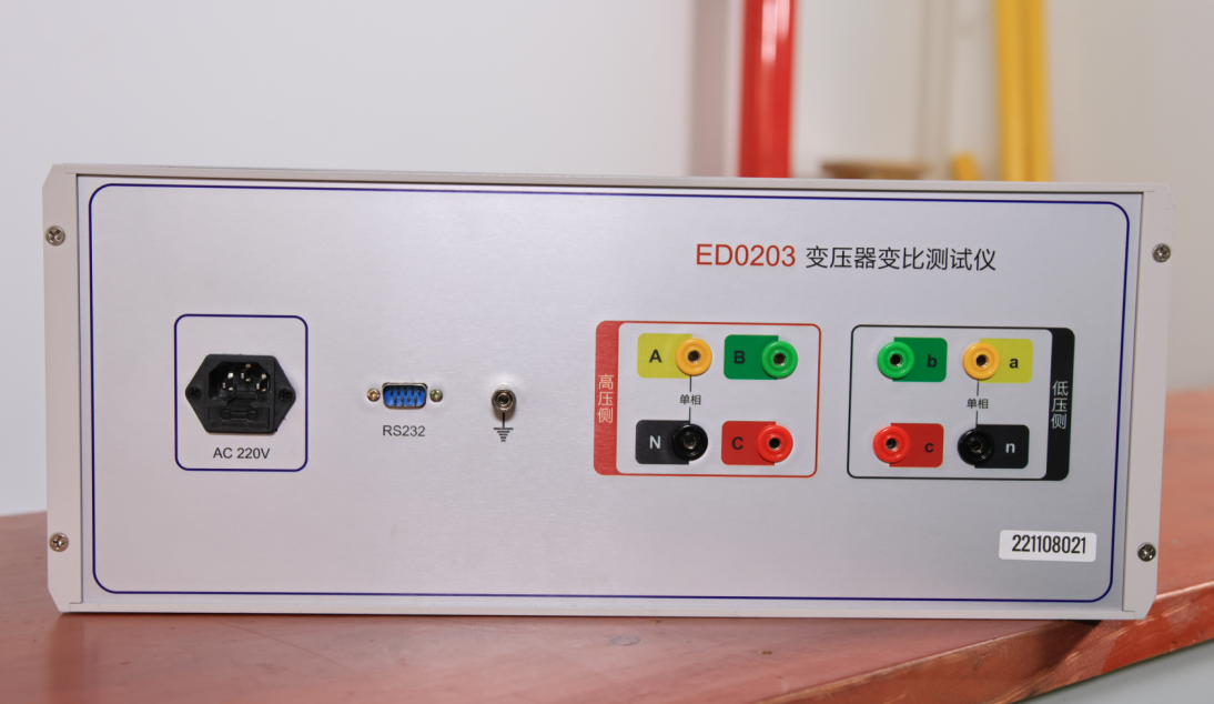 变压器变比测试仪产品详解(图2) 变压器变比测试仪产品详解(图2)