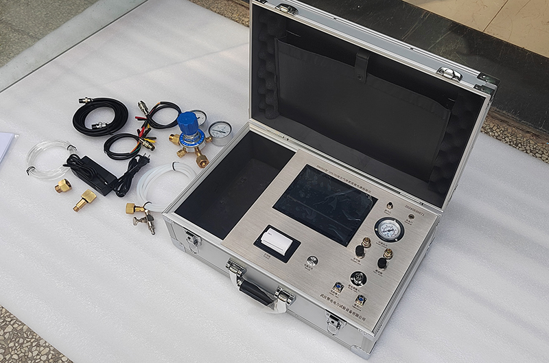 SF6气体密度继电器测试仪介绍(图1) SF6气体密度继电器测试仪介绍(图1)